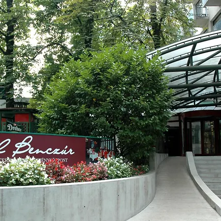 Hotel Benczur 3*