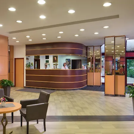 Hotel Benczur