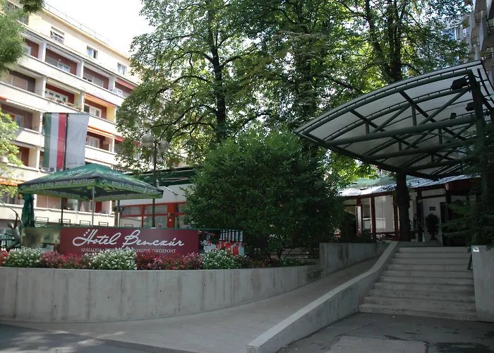Ξενοδοχείο Benczur 3*