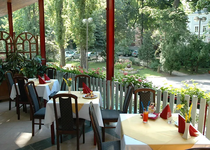 Hotel Benczur 3*