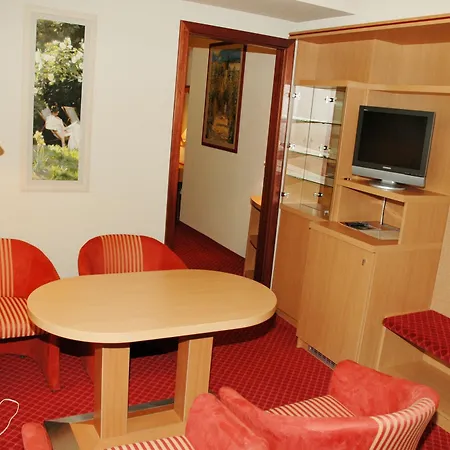 Hotel Benczur